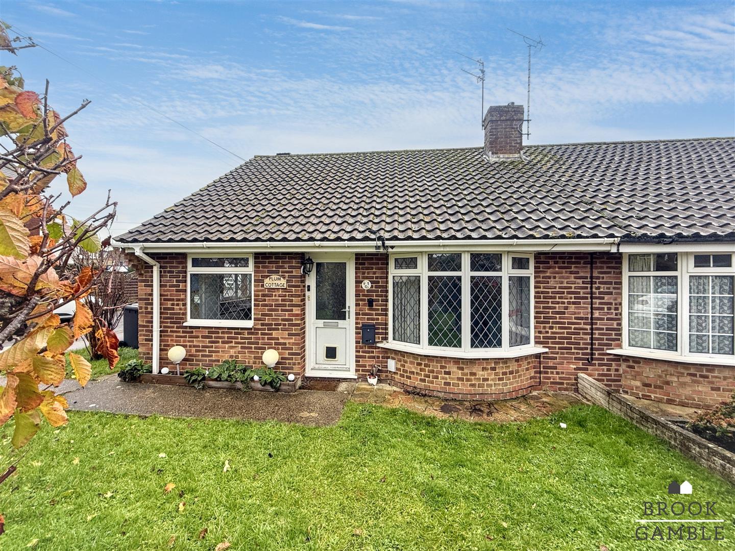 2 Bedroom Bungalow for Sale: £269,950. Victoria Close in Eastbourne, East Sussex